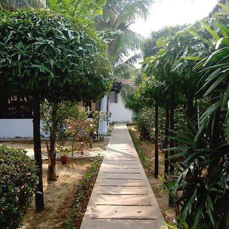 Chhuti Holiday Resort Bolpur Exterior photo